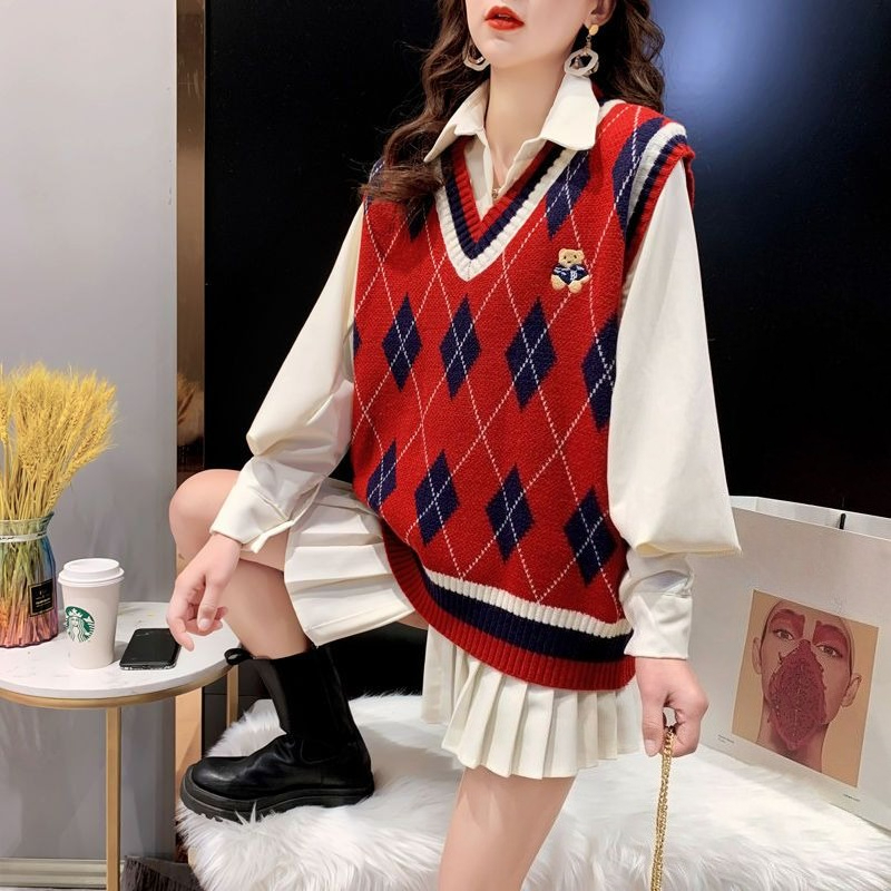 Winter Clothing Trends 2025 Women'S - 여성용 레드 니트 조끼 민소매 겨울