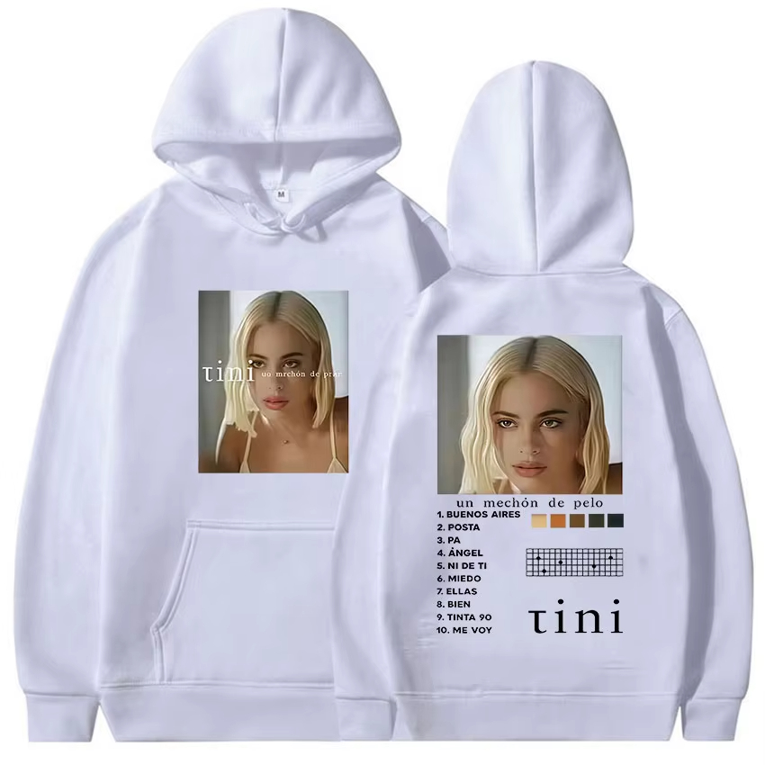 가수 Tini Stoessel 투어 앨범 2026 Me - Winter Clothing Drawing 리뷰 및 가격