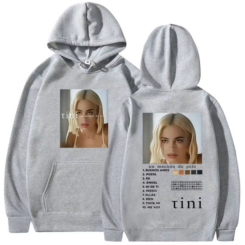 가수 Tini Stoessel 투어 앨범 2026 Me - Winter Clothing Drawing 리뷰 및 가격